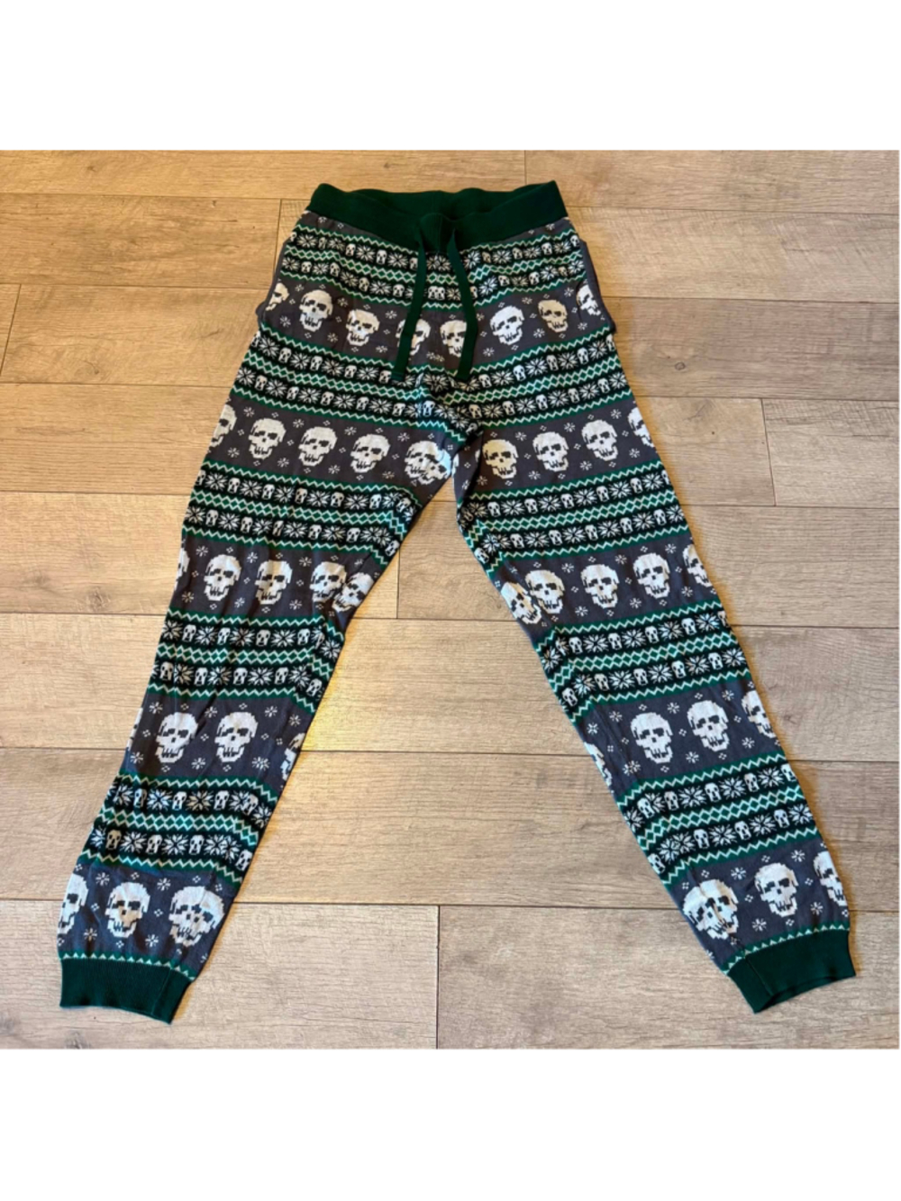 Women's DEC 25th Skull Print Pajama Pants, Size M, Grey and Green